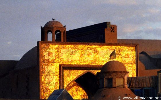 Mosquée de Yazd au coucher du soleil