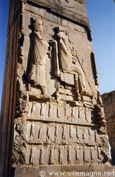Persépolis : le grand roi sur son trône