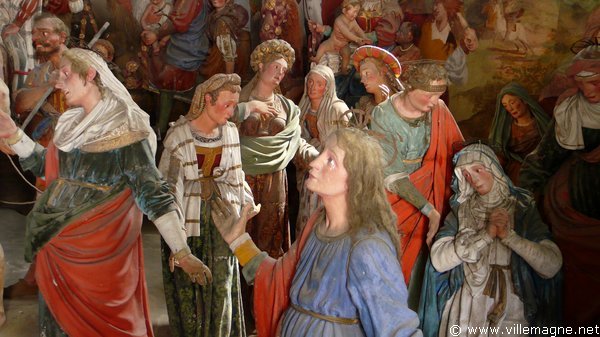 La Vierge Marie et les saintes femmes éplorées lors de la crucifixion de Jésus sur le Golgotha